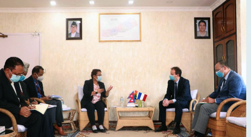 फ्रान्सेली राजदूत जिल बुरबाओ र ऊर्जामन्त्री भुसालबिच भेटवार्ता : Jana Aawaj News