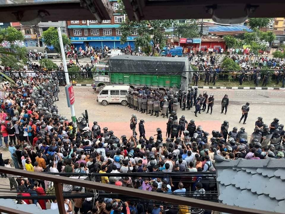 गठ्ठाघर दुर्घटनामा मृत्यु हुने पुरुषको पहिचान खुल्यो, सिसि क्यामराबाट पुस्टि : Jana Aawaj News