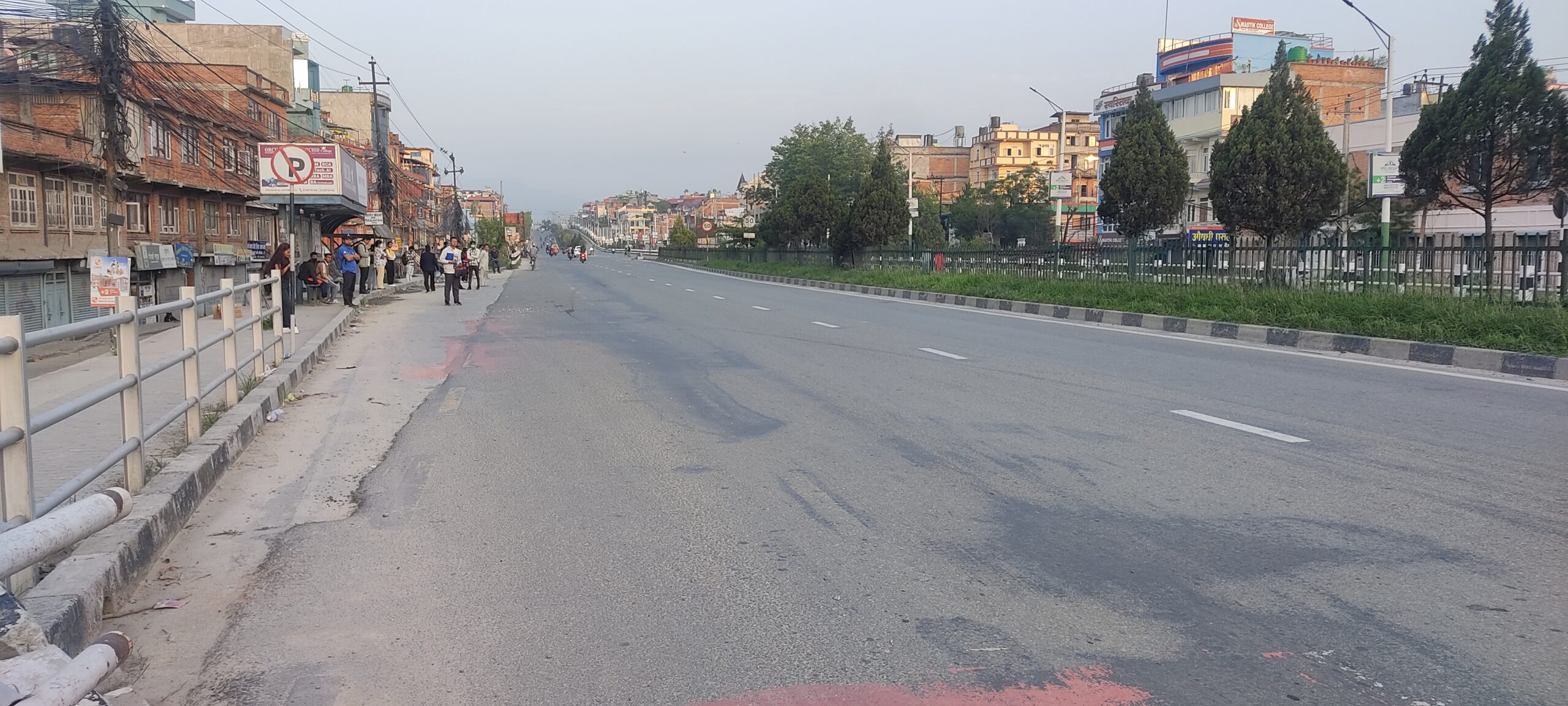 सार्वजनिक यातायात नचल्नाले यात्रुहरुको बिचल्ली : Jana Aawaj News