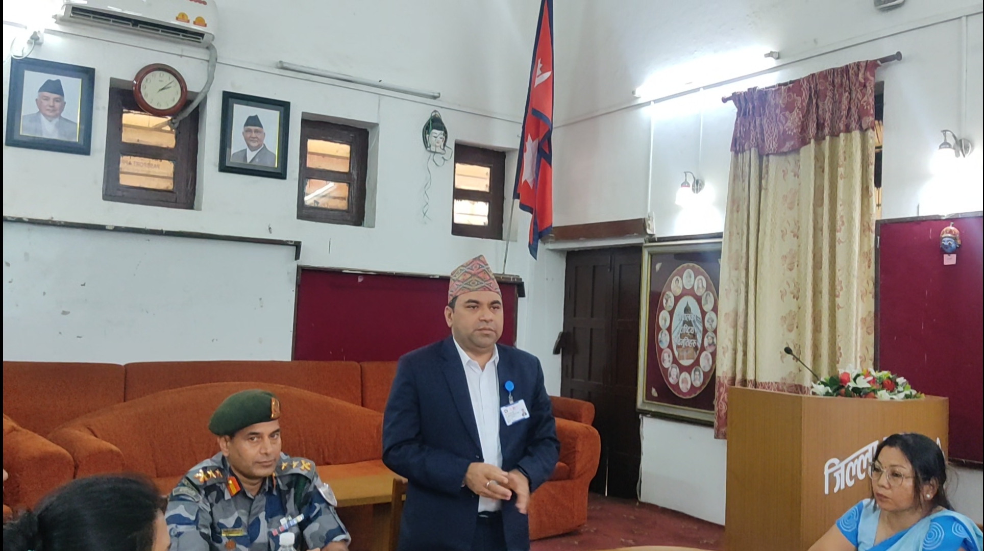 भक्तपुरमा चारै वटा स्थानीय तहमा लामखुट्टेको लार्भा नष्ट गर्न खोज र नष्ट गर एक दिने अभियान संचालन हुने : प्रजिअ पाण्डे : Jana Aawaj News