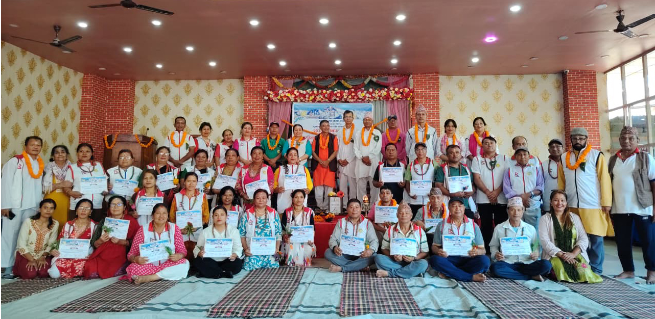 भक्तपुरमा योगको संस्थागत यात्रा २० वर्षको, शुभकामना साधना केन्द्रको स्थापना दिवसमा ३३ जना प्रारम्भिक प्रशिक्षक दीक्षित : Jana Aawaj News